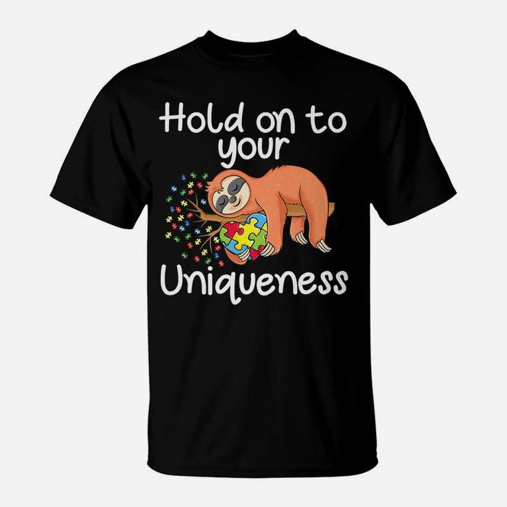 Sloth Holding Puzzle Piece Heart Cute Sloth Autism Awareness T-Shirt