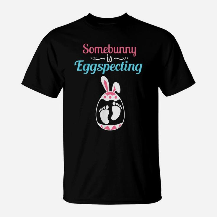 Somebunny Is Eggspecting Cute Baby Pregnancy Announcement T-Shirt