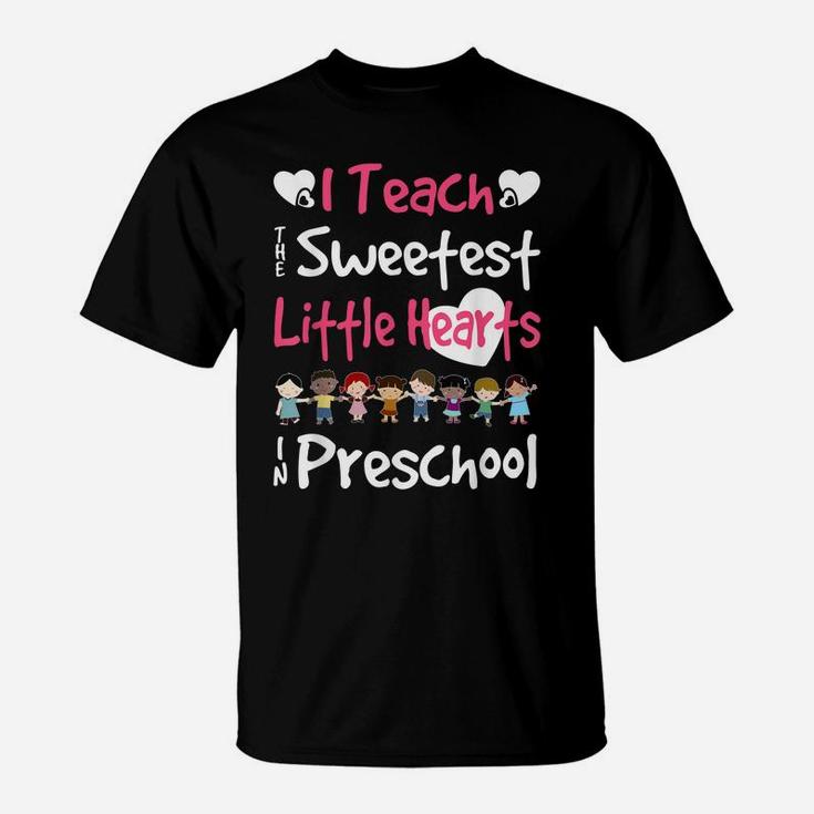 Valentines Day Preschool Teacher For Teachers In Love Gift T-Shirt