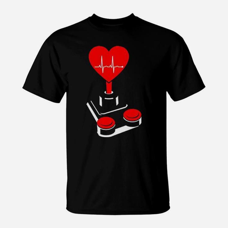 Video Gamer Heart Controller Valentine's Day Boys Classic Women T-Shirt