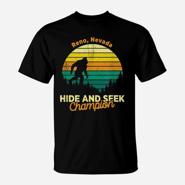 Vintage Reno, Nevada Mountain Hiking Souvenir Print T-Shirt