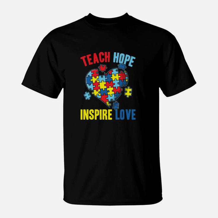 World Autism Awareness Cute Puzzle Piece Teacher T-Shirt