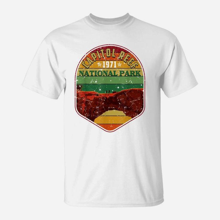Capitol Reef National Park Camping Lover Vintage T-Shirt
