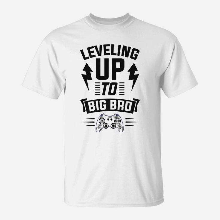 Leveling Up To Big Brother Cool Gamer Christmas Gift T-Shirt